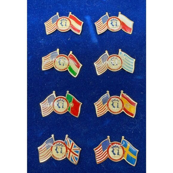 (26) Vintage Statue of Liberty with US & International Flags Patriotic Pins - Picture 5 of 8